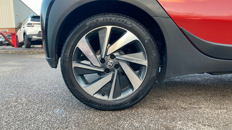 Toyota Aygo X 1.0 VVT-i Edge 5dr Petrol Hatchback